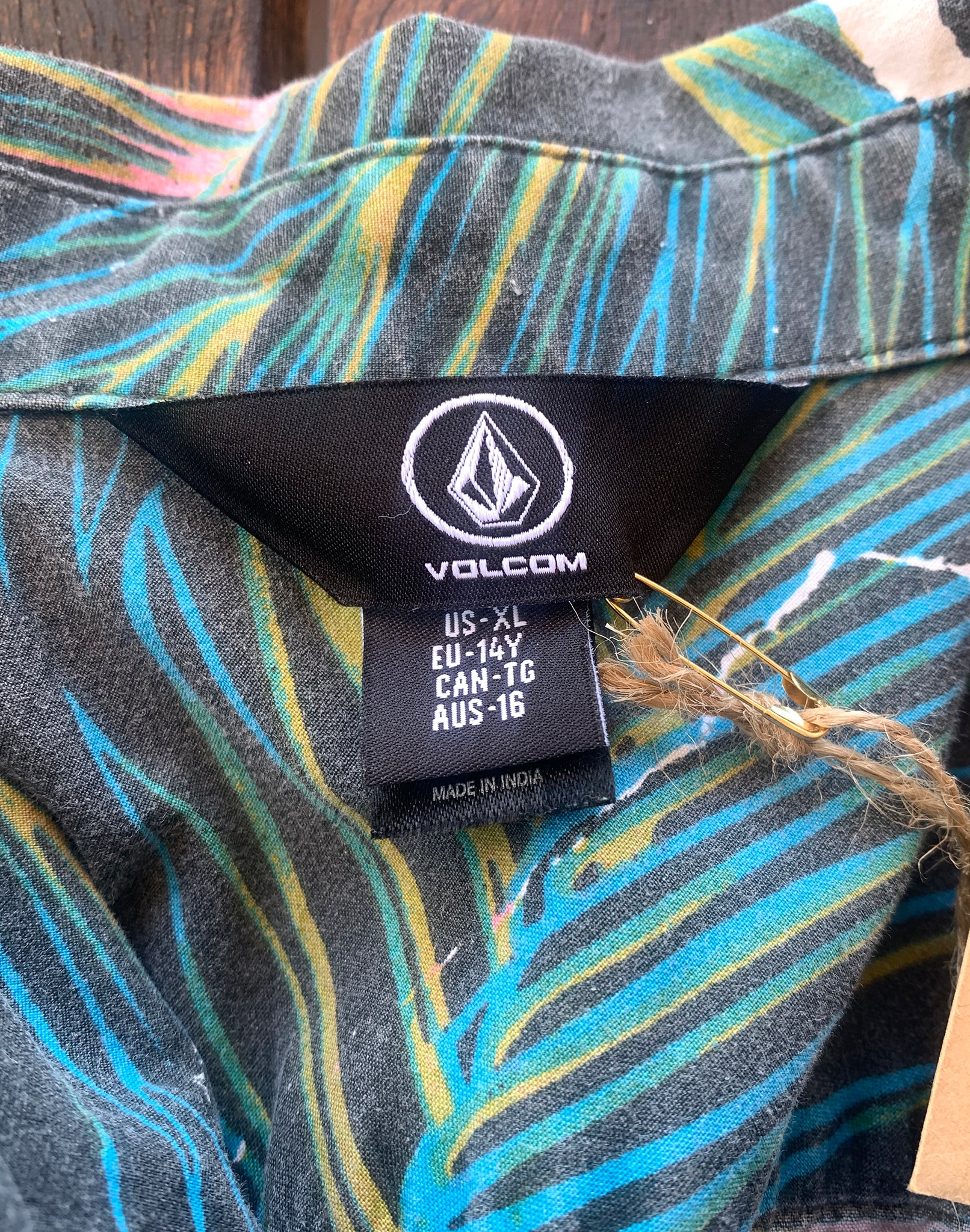 Volcom Y2K Ladies Short Sleeve Shirt Green - Size L / XL