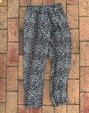 Leopard Print Guess Jogger Pant Size XS