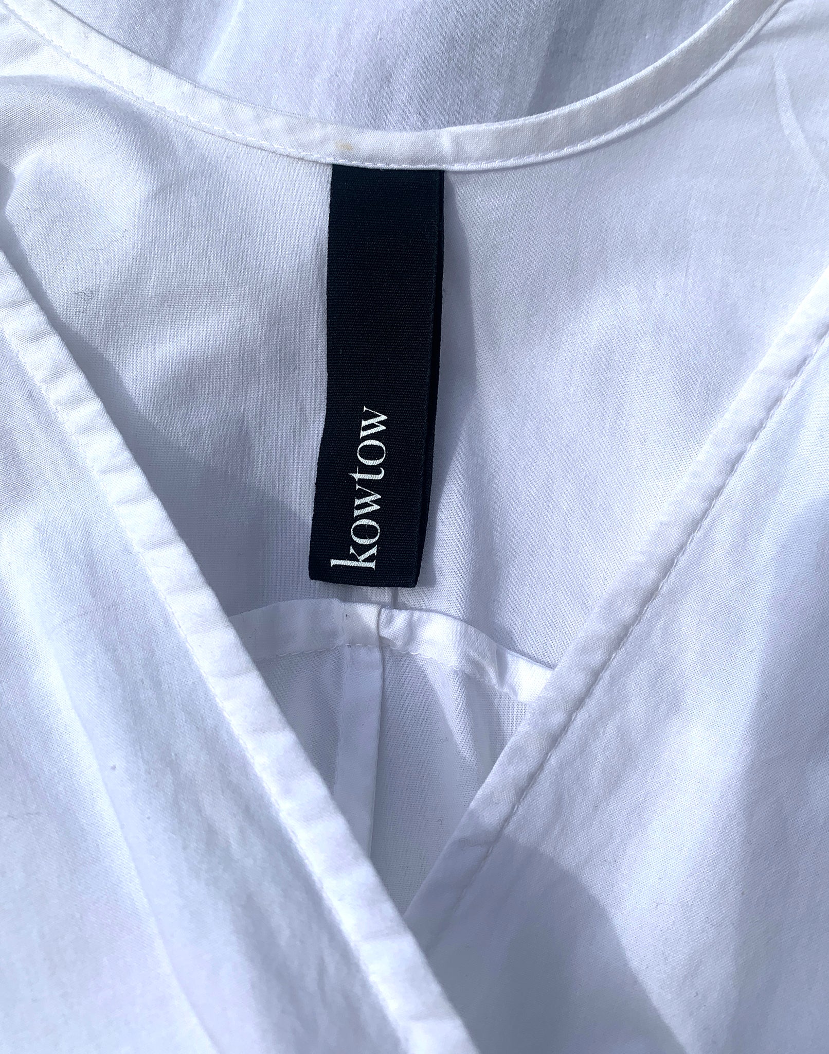Kowtow White Cotton Sail Shirt - Size XS
