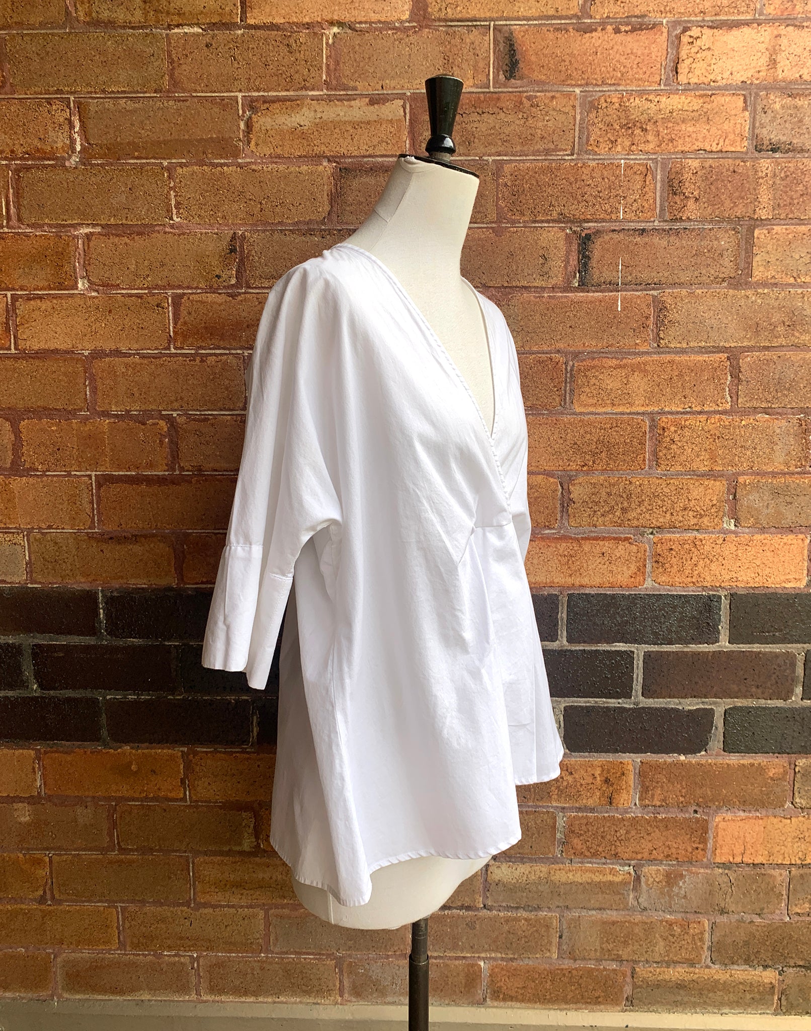 Kowtow White Cotton Sail Shirt - Size XS