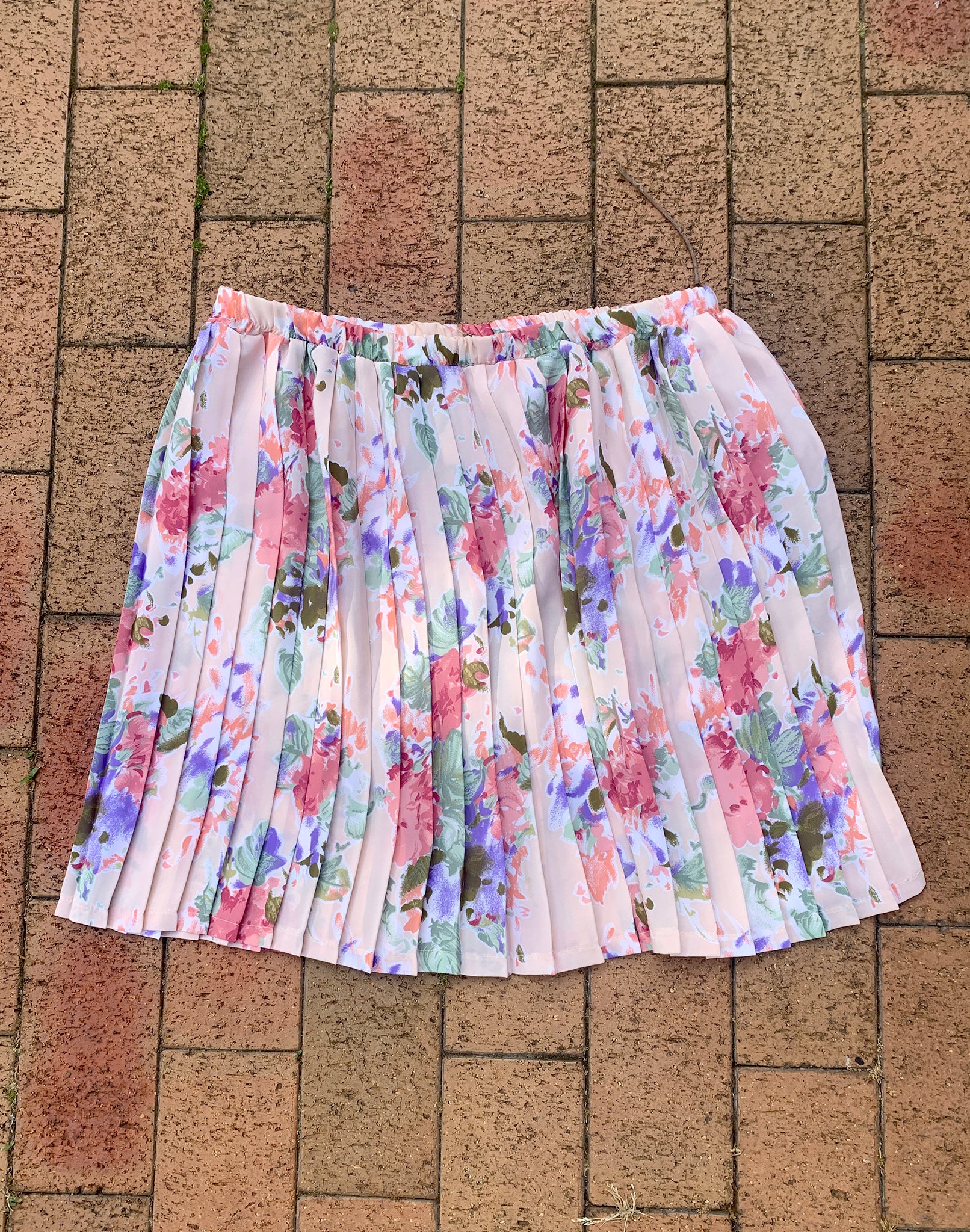 Vintage 80's Peach Floral Pleated Skirt