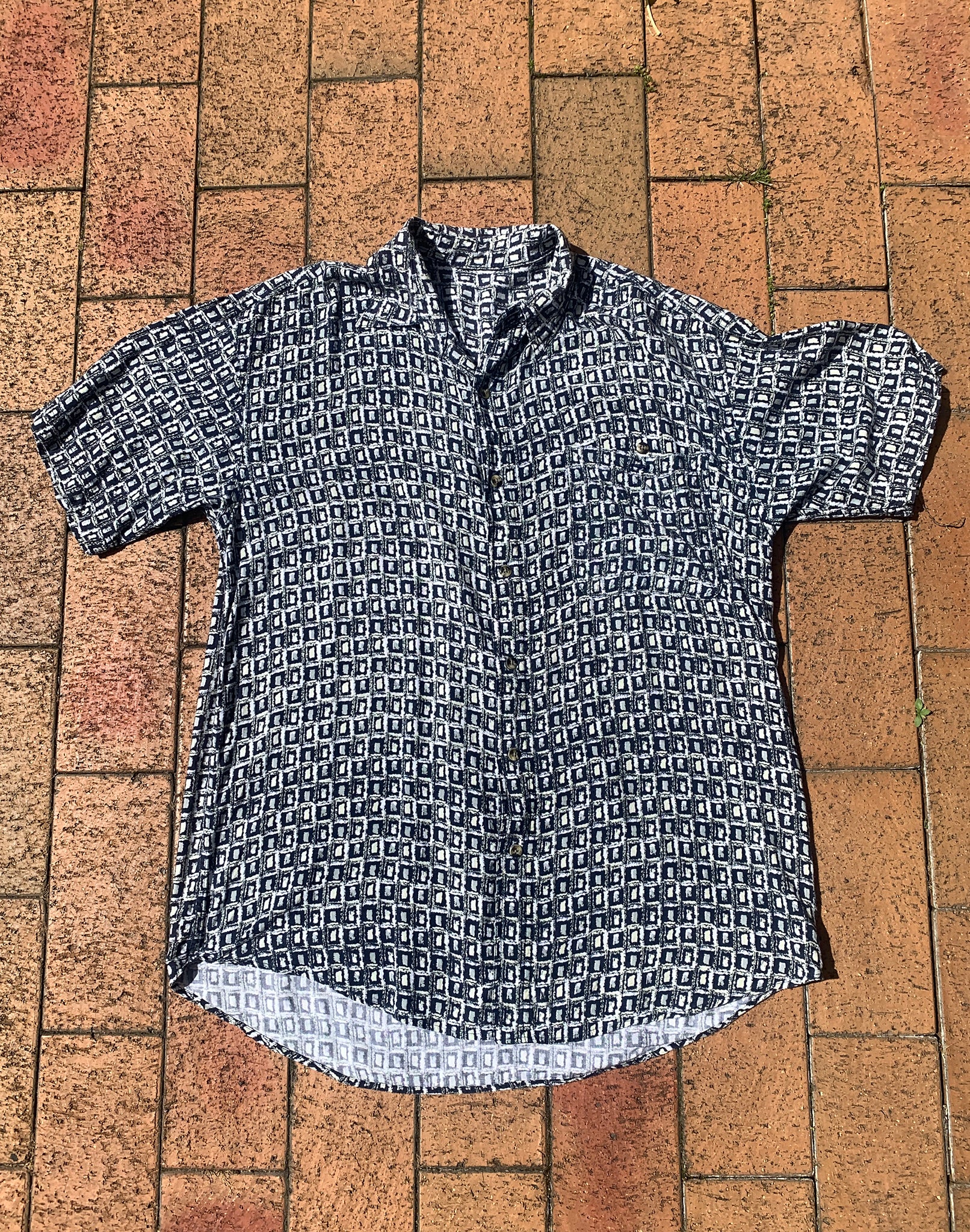 Vintage 90's Navy Squares Retro Washed Print Unisex Shirt - Size M