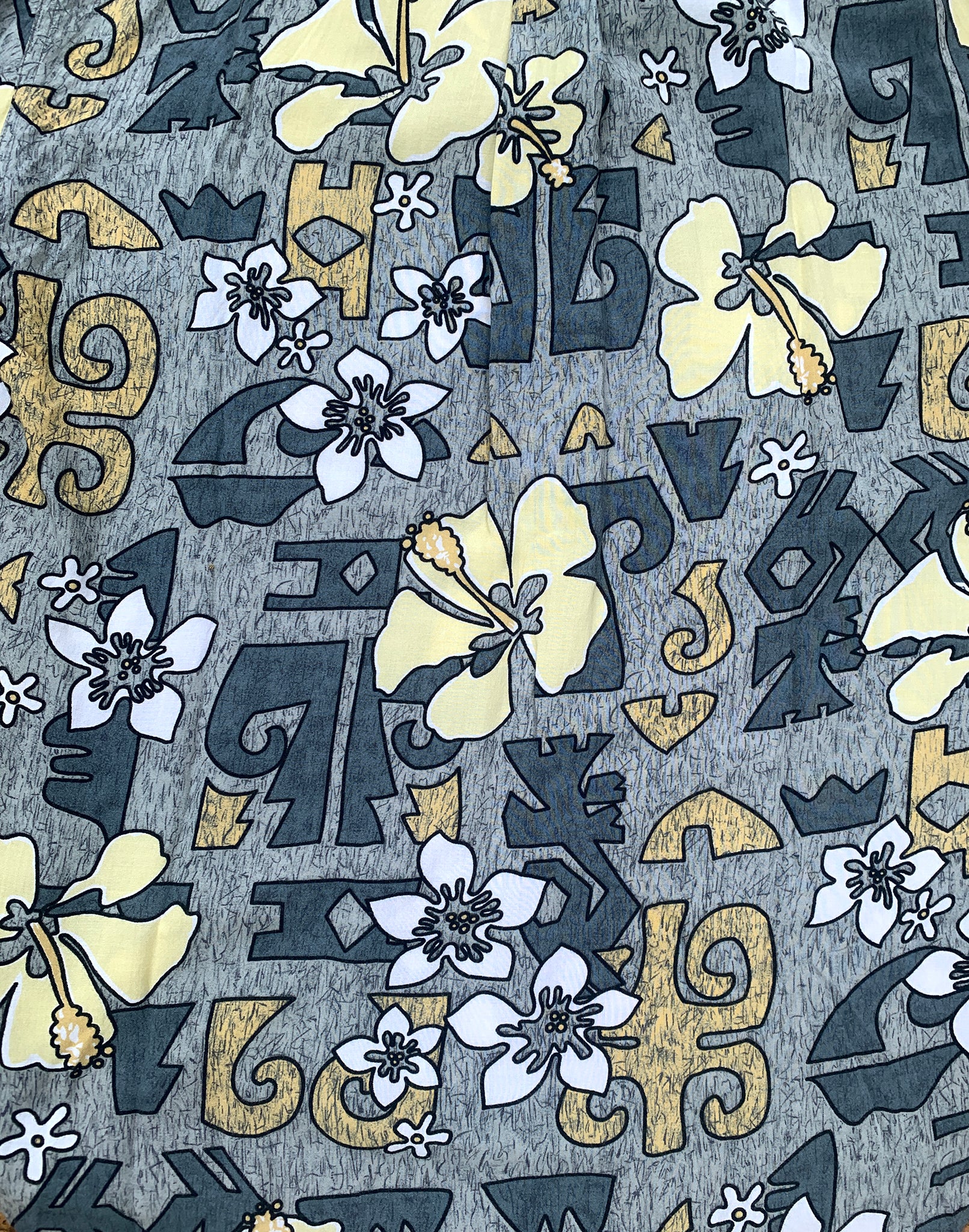 Vintage 90's Blue Yellow Retro Washed Floral Unisex Shirt - Size L