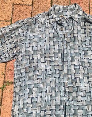 Vintage 90's Grey Retro Unisex Shirt - Size L