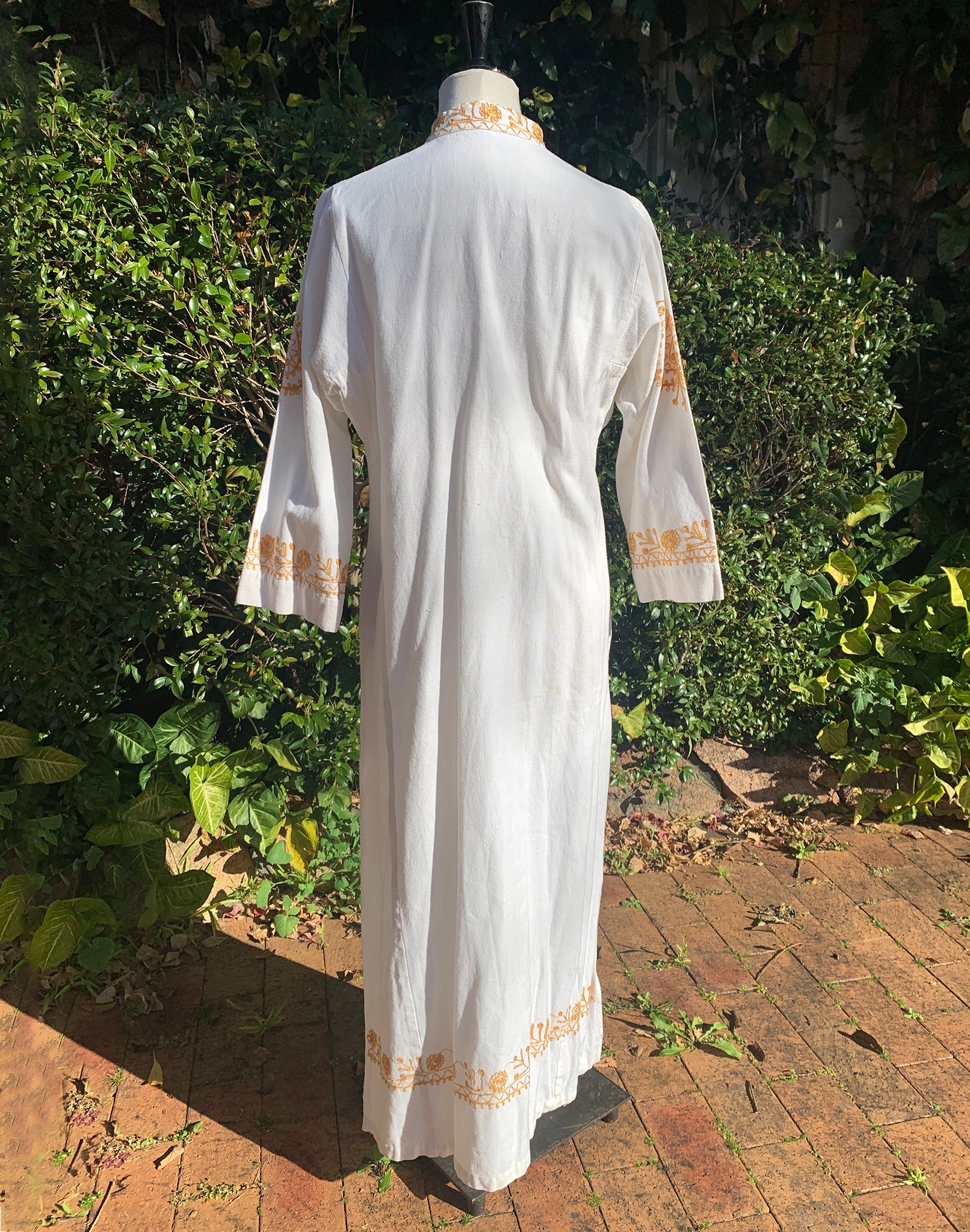 Vintage 60's 70's White Gold Embroidered Kaftan - Size S