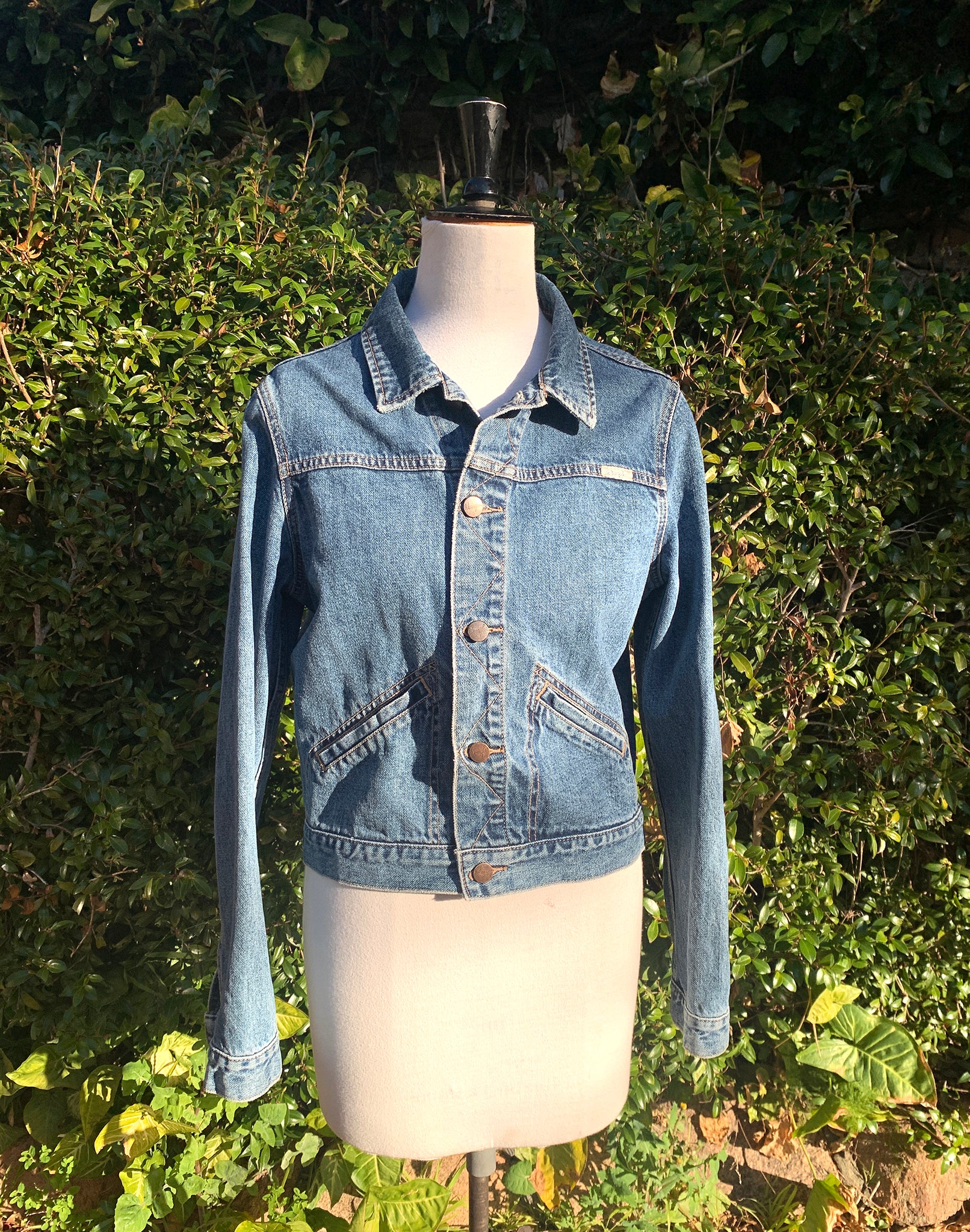 Vintage 00's Wrangler Trucker Cropped Denim Jacket - Ladies Size S