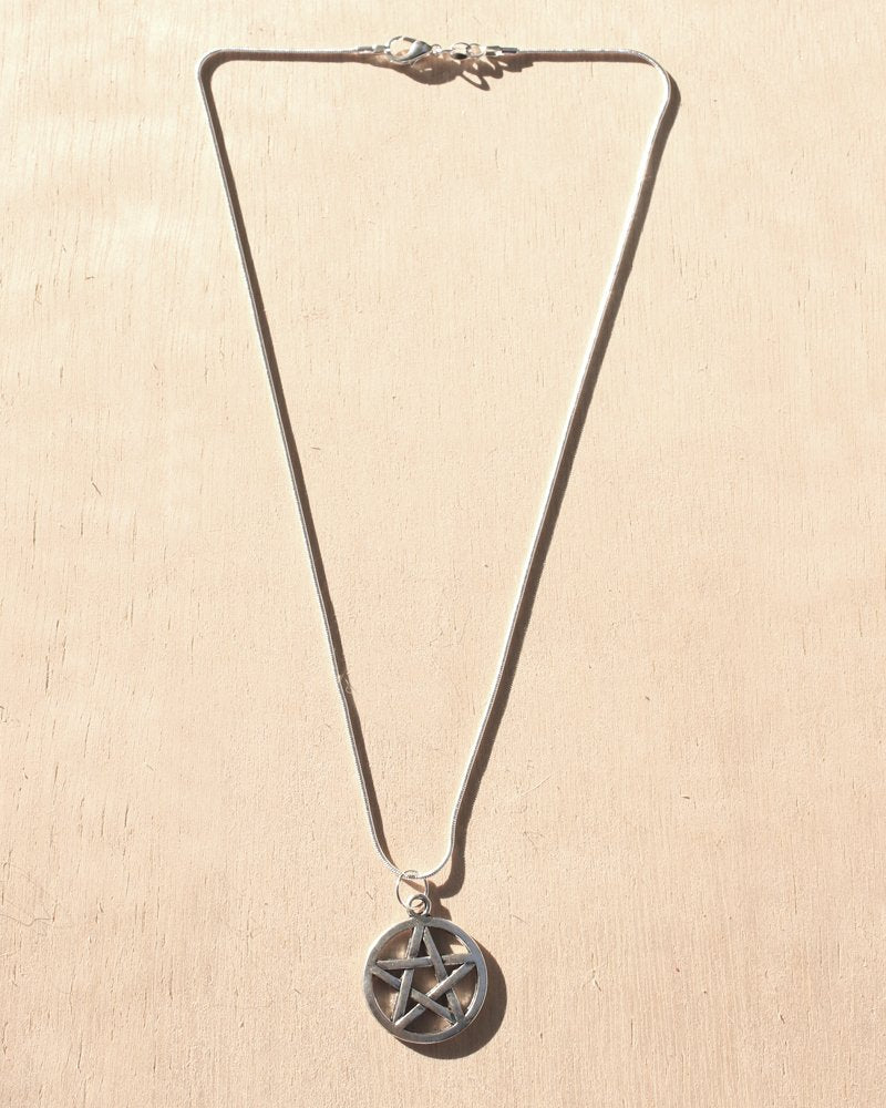 KV Handmade Jewellery Silver Pentacle Neckace Short