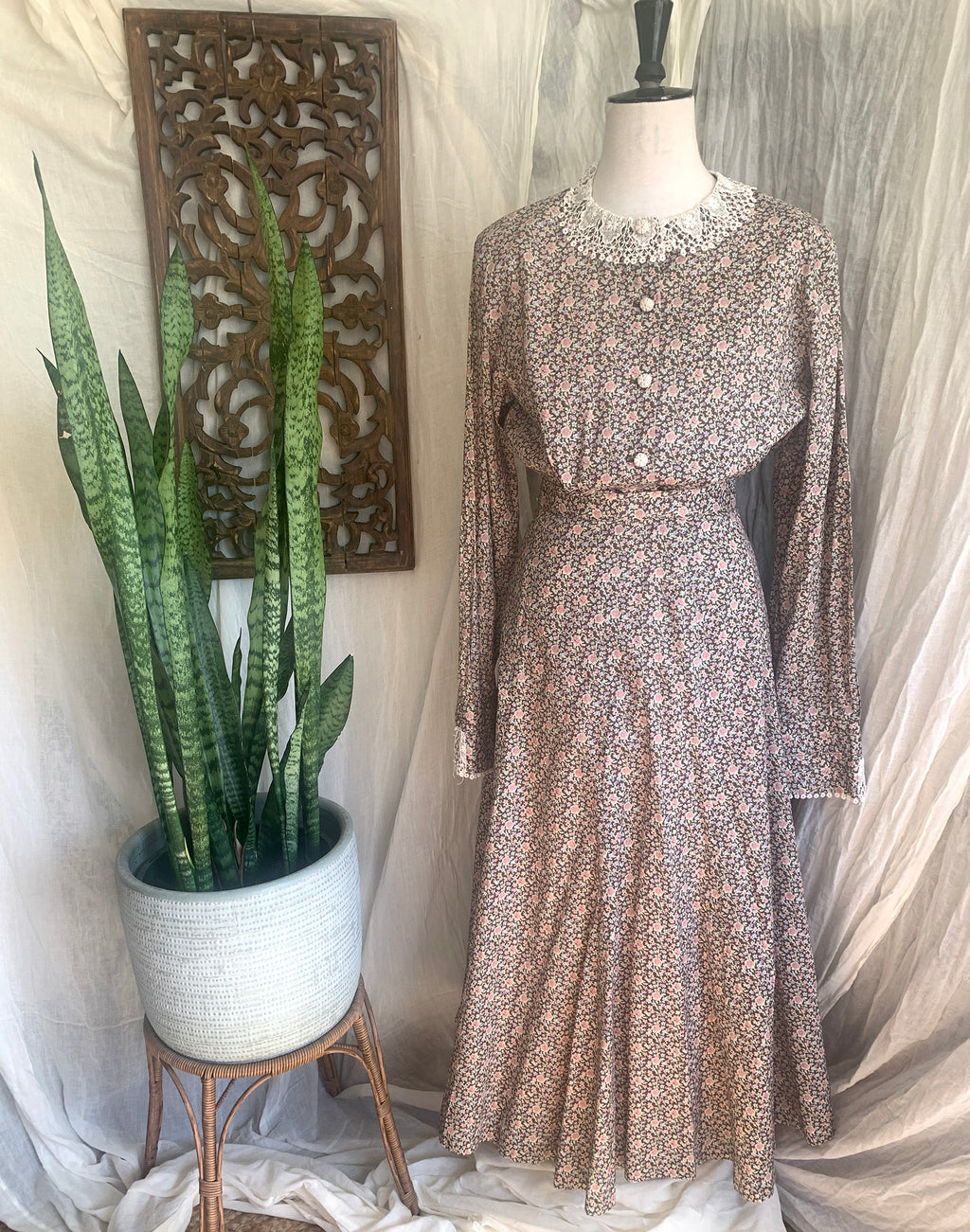 David Jones Vintage 70's Pale Floral Twin Set