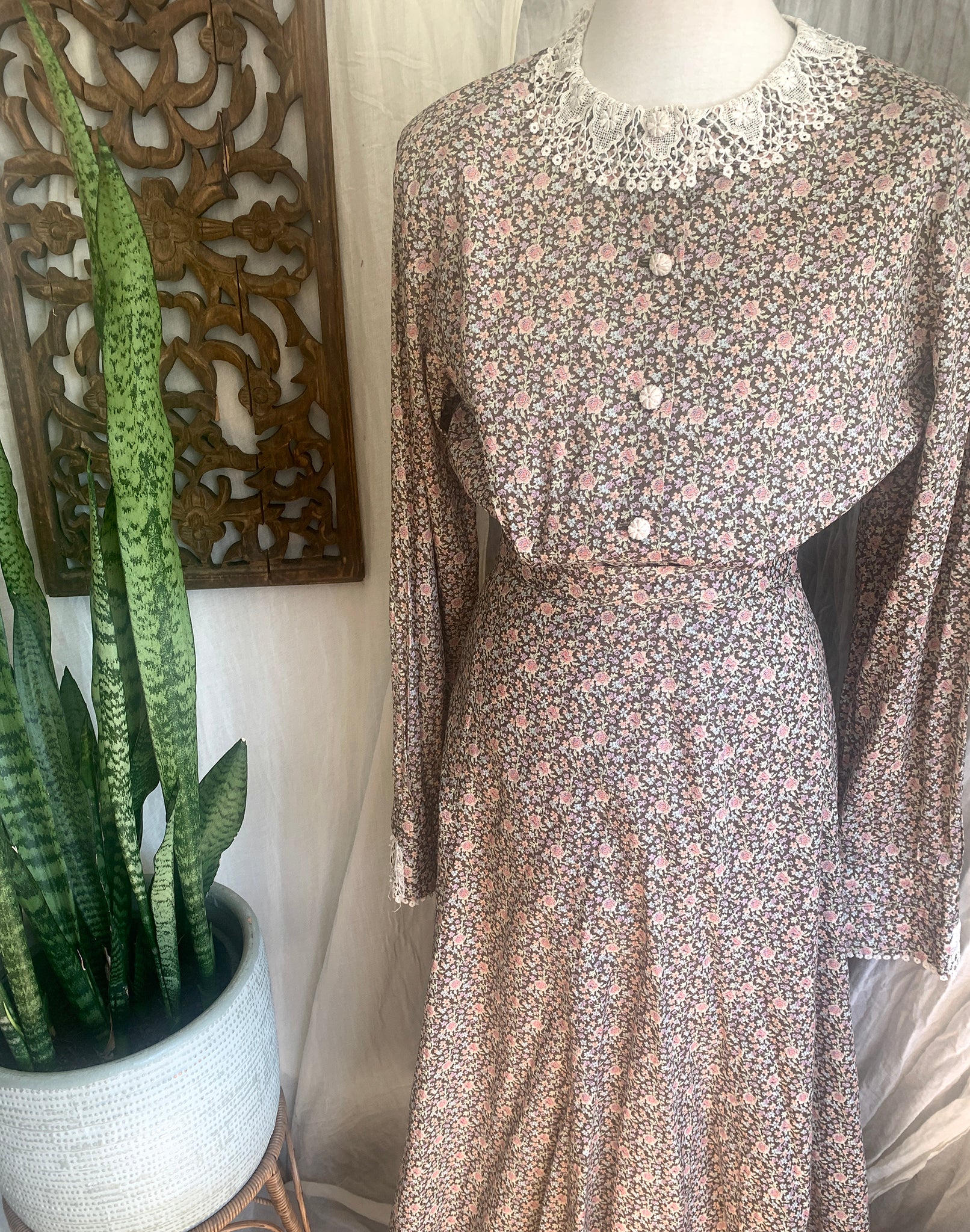 David Jones Vintage 70's Pale Floral Twin Set