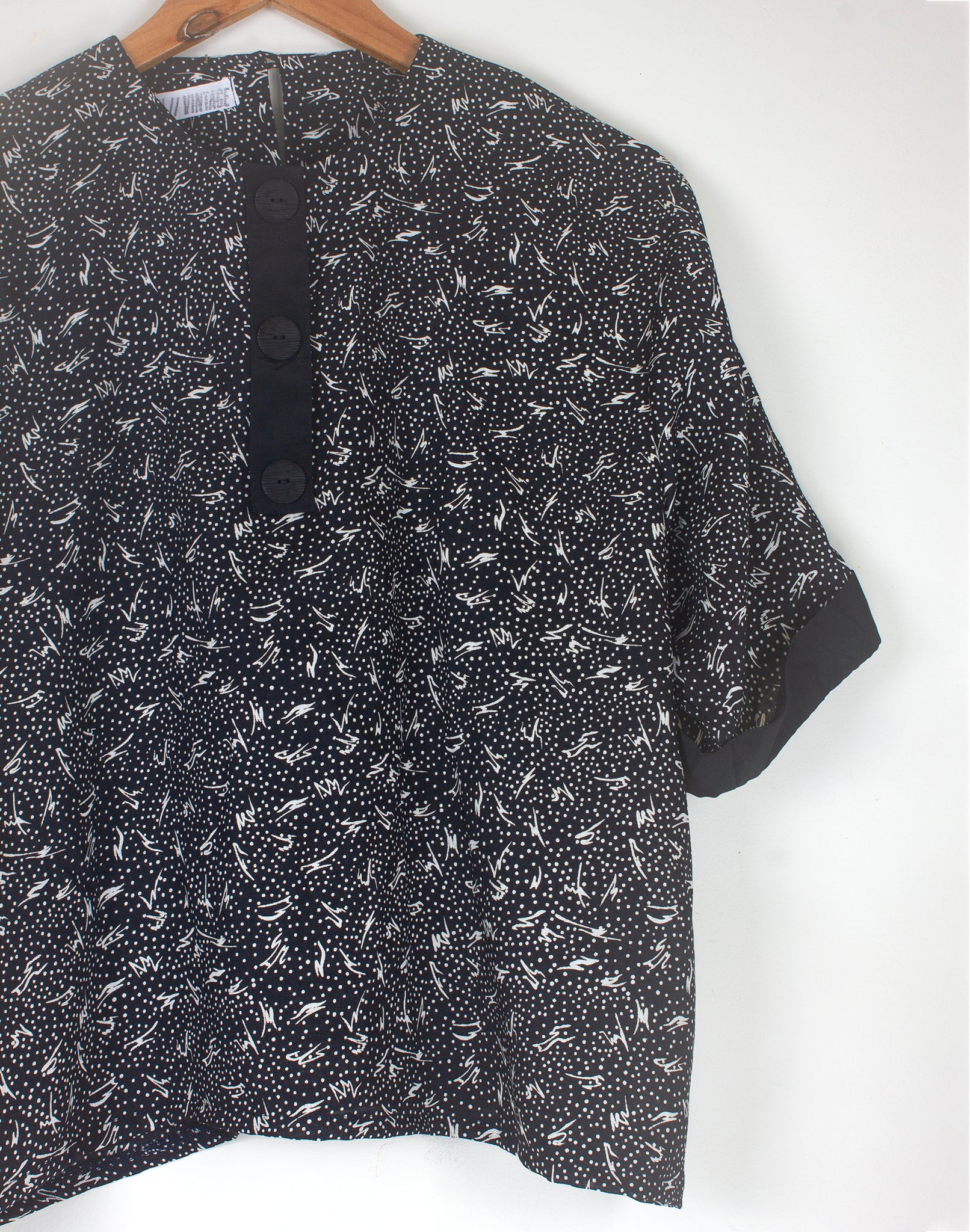 Vintage 80's Black & White Squiggle Crop Blouse - Size M / L